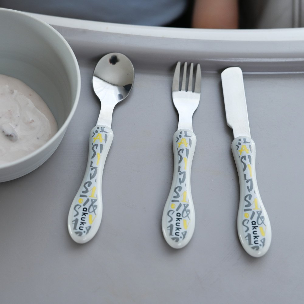 Akuku Set 3 tacamuri din inox pentru copii contine furculitacutit si lingurarecomandat copiilor peste 9 lunimaterialotel inoxidabil de inalta calitatefara BPA