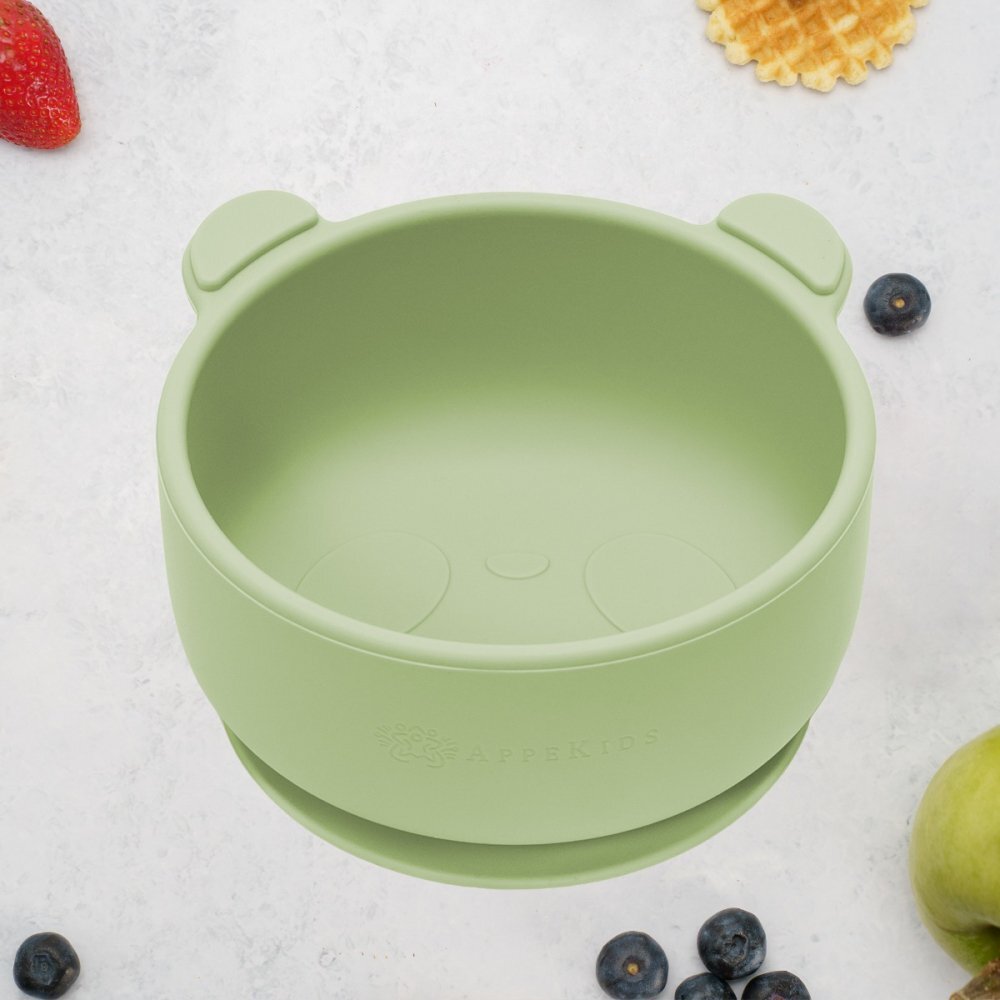 APPEKIDS Bol din silicon cu ventuza The Little Bear Raw Green