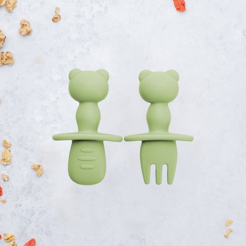APPEKIDS Set tacamuri din silicon The Little Bear Raw Green