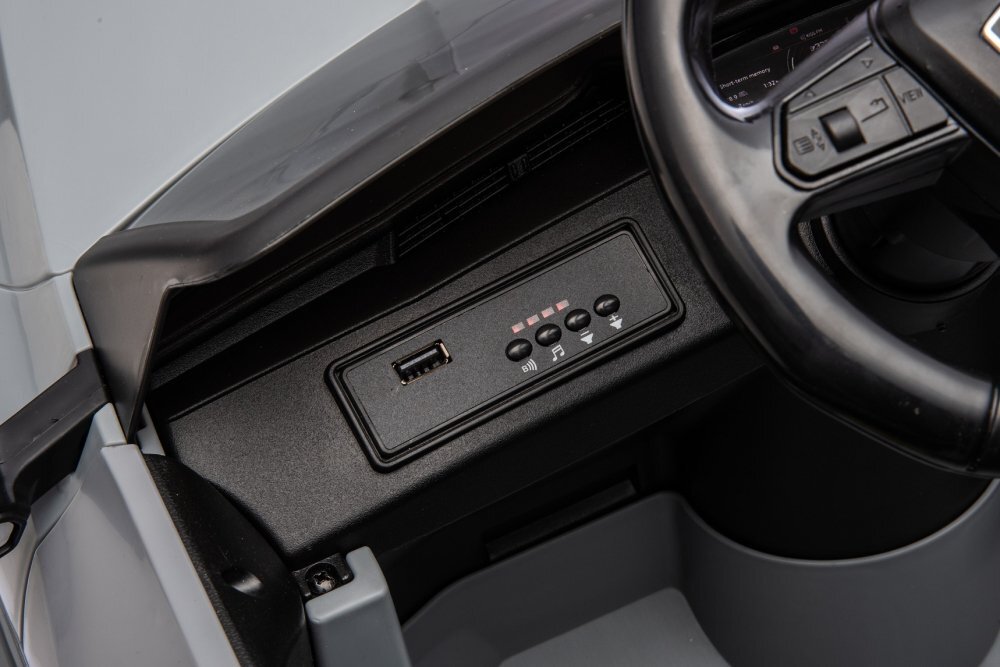 Audi Masinuta electrica pentru copii cu licenta SQ8 E-Tron 12V Greyechipare Premiumtelecomanda 24G2 motoarex39wroti EVAscaun din pielesuspensiiusi cu deschiderelumini LEDmuzica