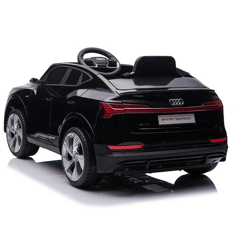 Audi Masinuta electrica pentru copii E-Tron SportBack Black cu licentaroti evascaun pieleacumulator 12Vsuspensiisistem trollerusi cu deschidereslow startlumini LEDmp3usboglinzi retrovizoaresarcina maxima 30 kg