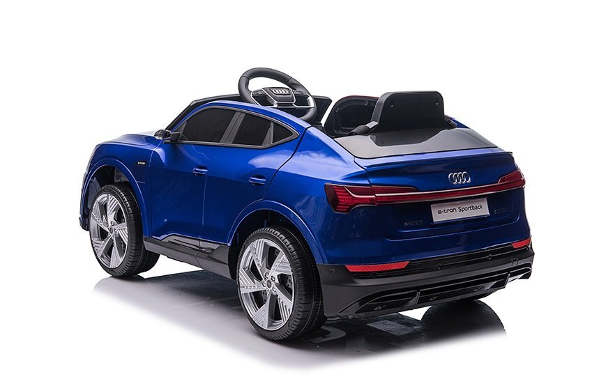 Audi Masinuta electrica pentru copii E-Tron SportBack Blue cu licentaroti evascaun pieleacumulator 12Vsuspensiisistem trollerusi cu deschidereslow startlumini LEDmp3usboglinzi retrovizoaresarcina maxima 30 kg