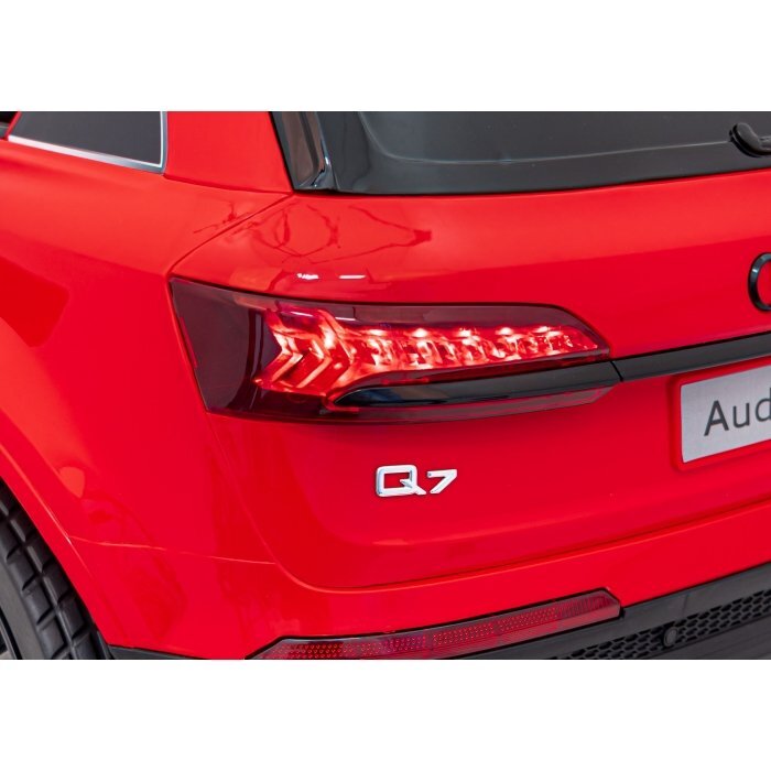 Audi Masinuta electrica pentru copii Q7 New Lift rosu 70W cu telecomanda pornire lenta panou o scaun piele si roti din spuma Eva