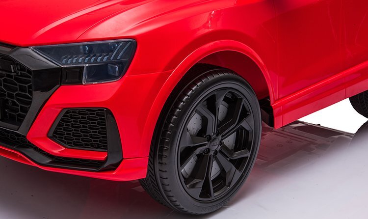Audi Masinuta electrica pentru copii RS Q8 Red 70W cu echipare premiumacumulator 12V7Ah detasabilscaun pieleroti din cauciuc evaoglinzi retrovizoaresuspensiilumini ledradio mp3 playerusbsarcina maxima 25 kg