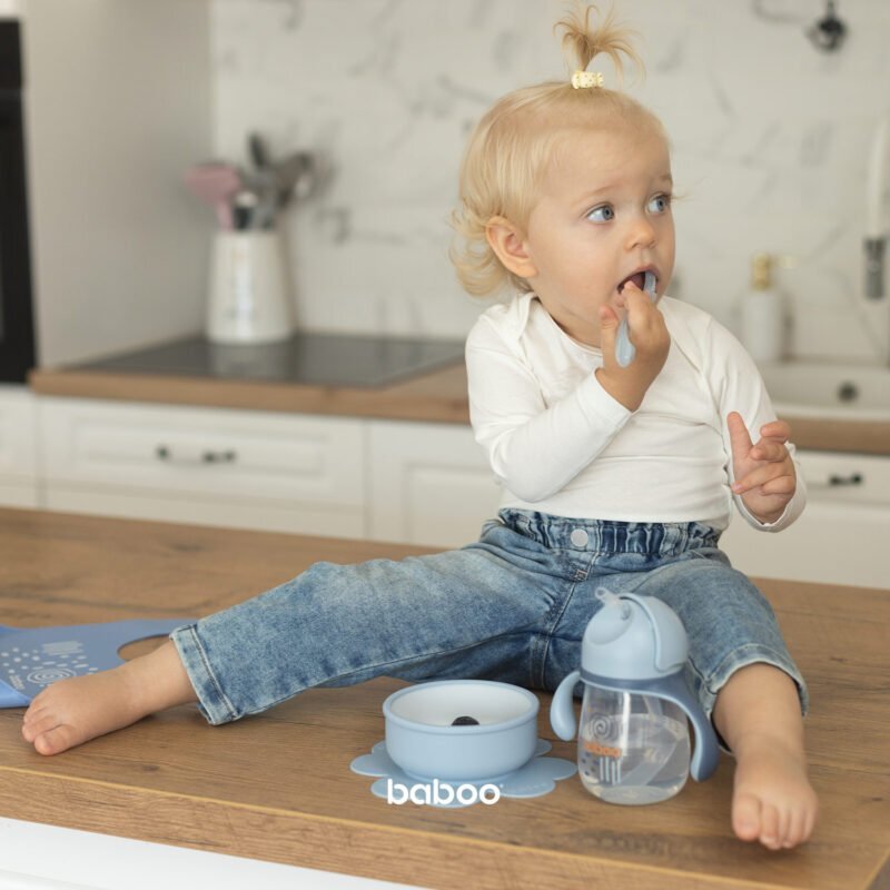 BABOO Bol din silicon cu ventuza Bleu 6 luni+