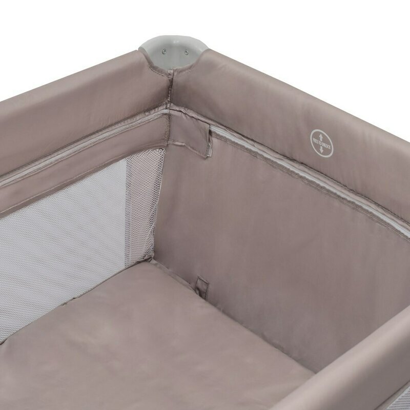 BABY MIX Patut pliabil Beige cu doua nivele 120x60 cm intrare laterala cu fermoar 2 roti