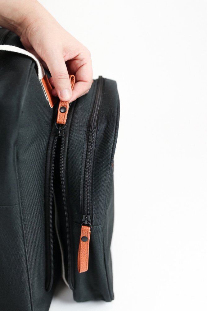 BABY ON BOARD Geanta de infasat Square Duo black