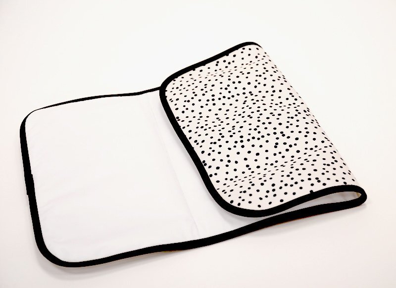 BABY ON BOARD Geanta de infasat Urban Dots
