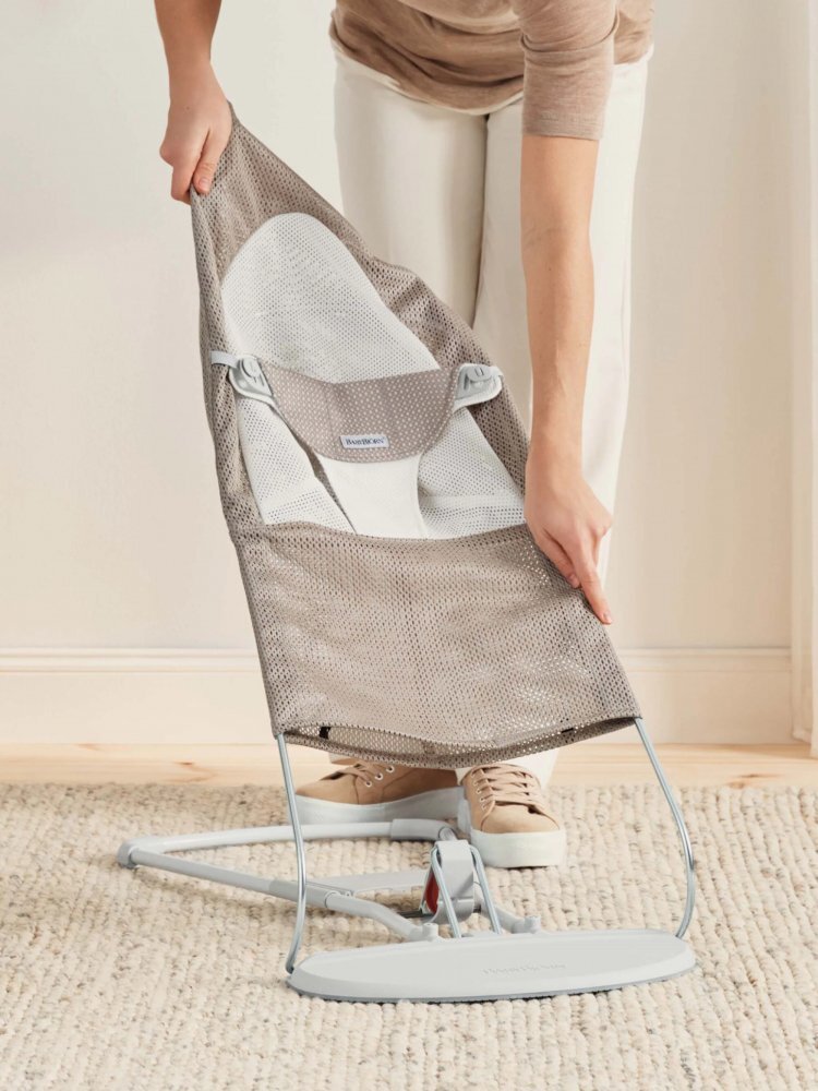 BabyBjorn Balansoar Balance Soft Grey BeigeWhite Mesh Baby Bjorn