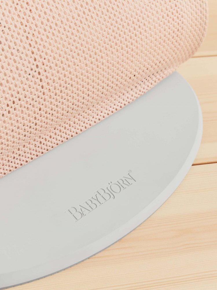 BabyBjorn Balansoar Balance Soft Pearly PinkWhite Mesh Baby Bjorn