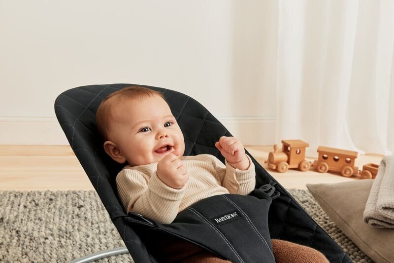 BabyBjorn Balansoar Bliss Black din tesatura matlasata cu aspect Clasic