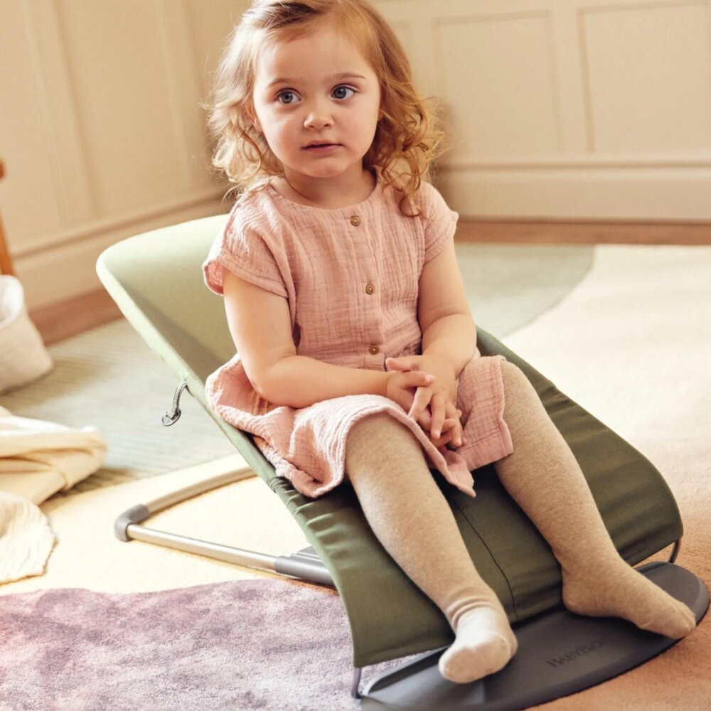 BabyBjorn Balansoar Bliss Dark Green din tesatura matlasata cu aspect Clasic