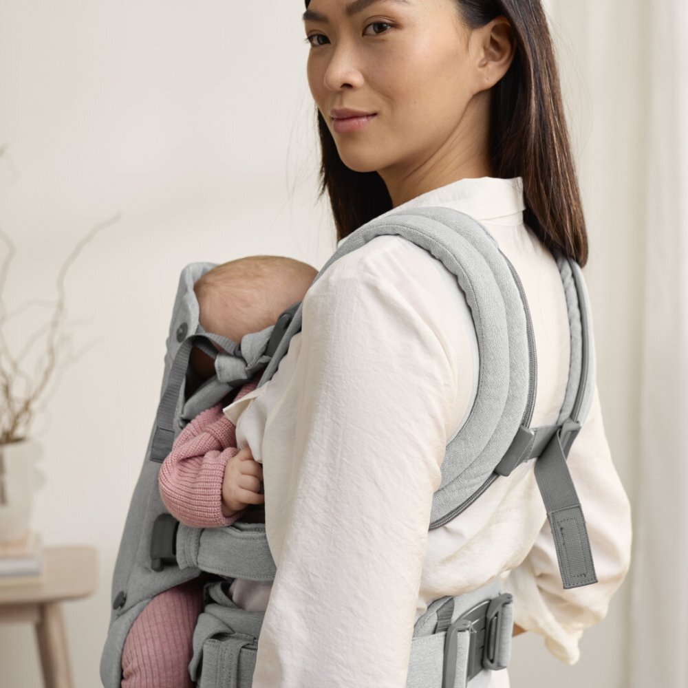 BabyBjorn Marsupiu anatomic cu multiple pozitii de purtare Harmony Light Gray
