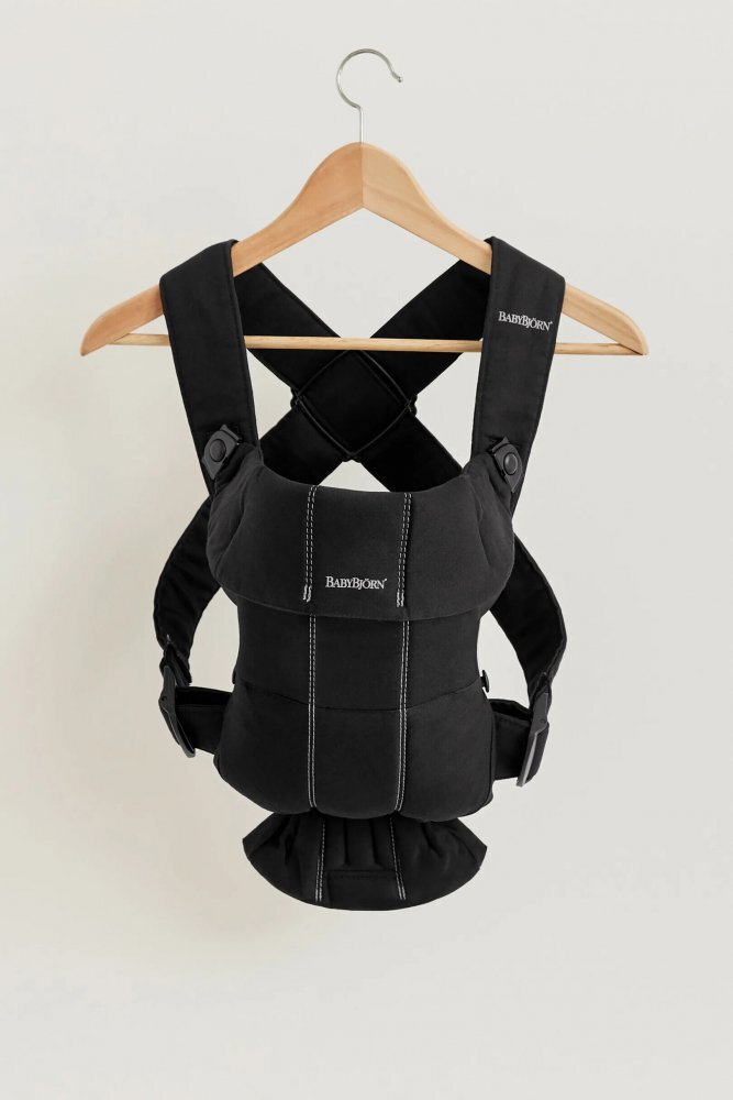 BabyBjorn Marsupiu anatomic Mini cu pozitii multiple de purtare Black