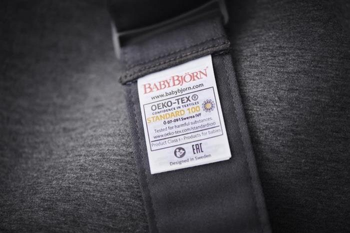 BabyBjorn Marsupiu anatomic Mini cu pozitii multiple de purtare Dark Grey 3D Jersey