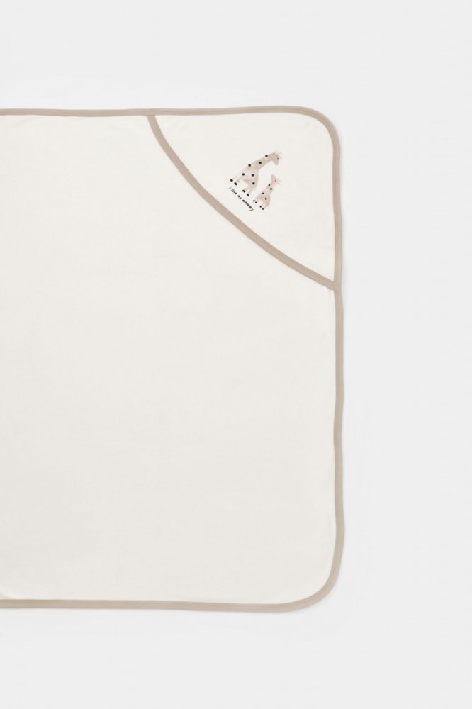 BabyCosy Paturica din bumbac organic Girafa Ecru 85X85 cm