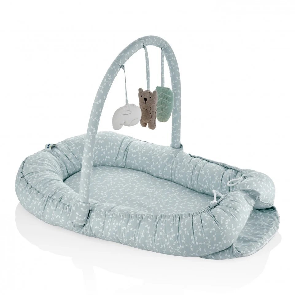 BabyJem Salteluta Baby Nest cu bara jucarii Between parents Turcoaz