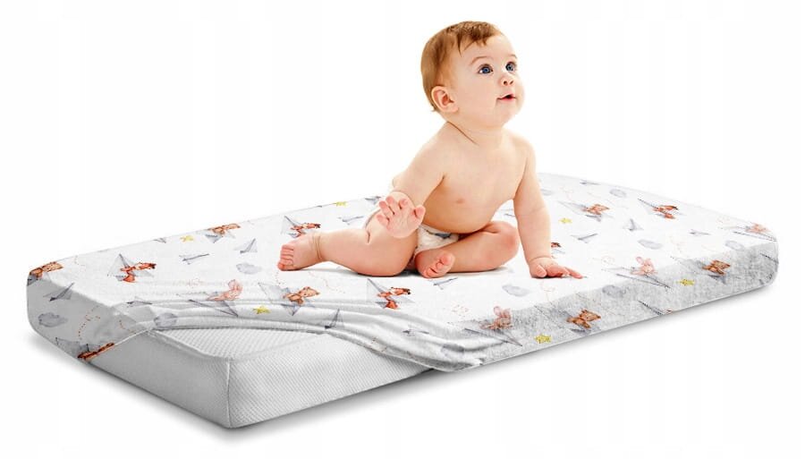 BabyMam Cearceaf cu banda elastica pentru pat copii dimensiune 120 x 60 cm 100 bumbac Paper Planes