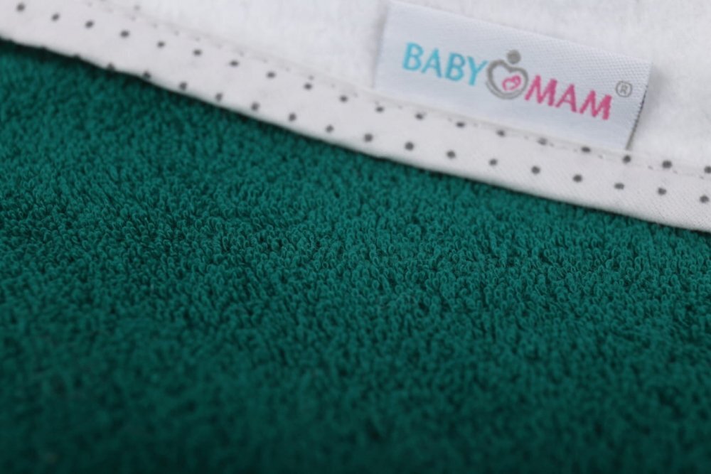 BabyMam Prosop de baie pentru copii prevazut cu capison decorat cu broderie vesela 100 bumbac dimensiune 100 x 100 cm Teddy Bear Green
