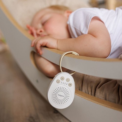 BABYONO Dispozitiv portabil cu sunete albe pentru copii Piccolo cu 20 sunete linistitoare volum reglabil cronometru integrat maner flexibil cu fixare autonomie pana la 108 ore dimensiune 76x58x3 cm