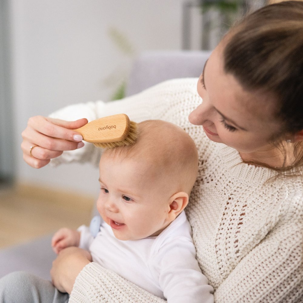 BABYONO Perie pentru bebelusi din lemn cu peri naturali