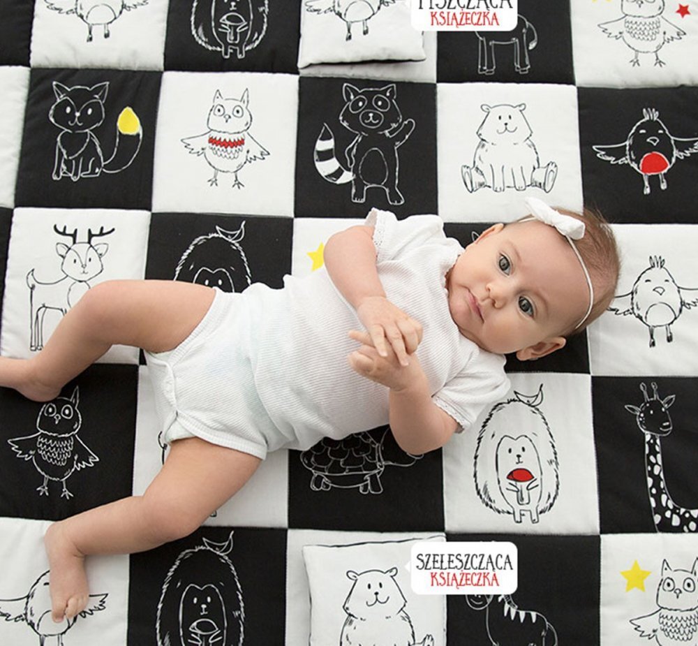 BabySteps Covor de joaca termoizolant cu activitati senzoriale 120x140cm Contrast