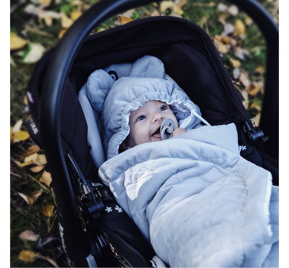 BabySteps Paturica universala pentru scoica auto Baloane din bumbaccatifea