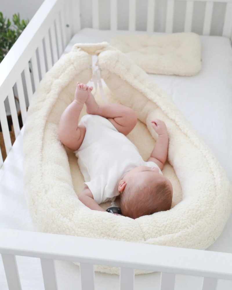 BabySteps Suport de dormit babynest Premium din tesatura bucle Crem Teddy by BabyLy 80x50 cm