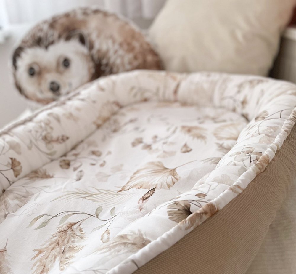 BabySteps Suport de dormit by Babynest Premium bumbac si catifea Goose Family Vintage Beige 89x56 cm