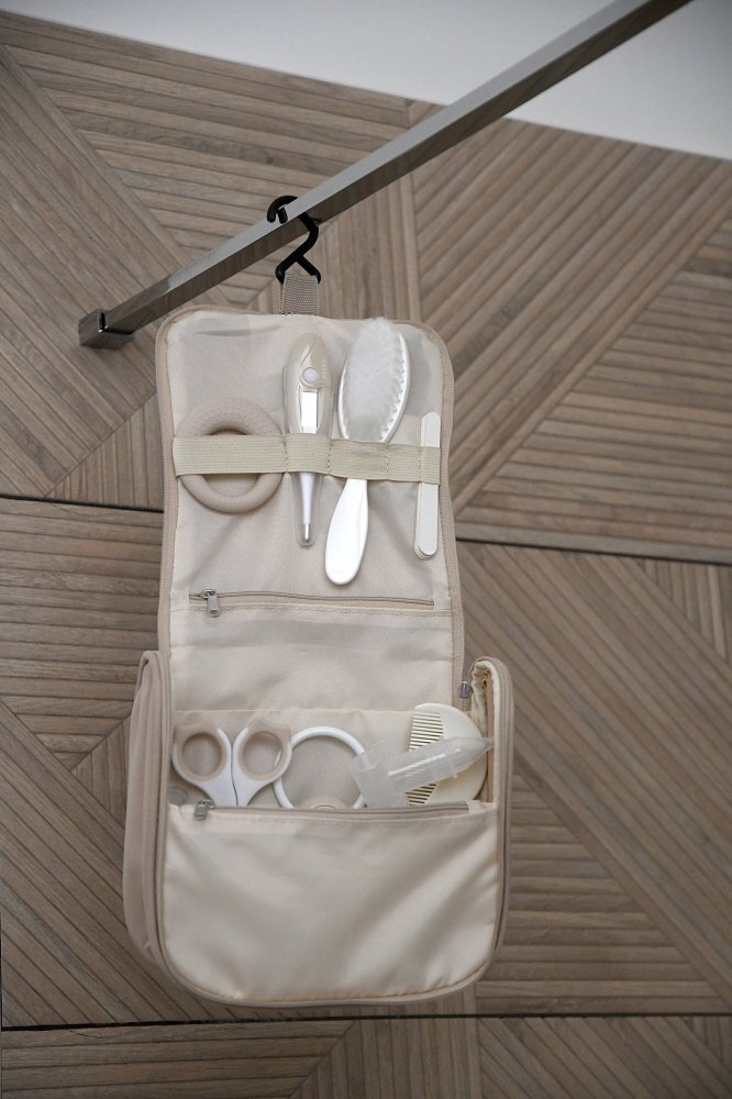 BEABA Set de ingrijire Clay cu 10 piese