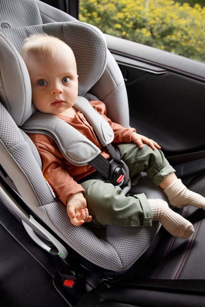 BESAFE Scaun auto Stretch 6 luni-7 ani Peak Mesh i-Size
