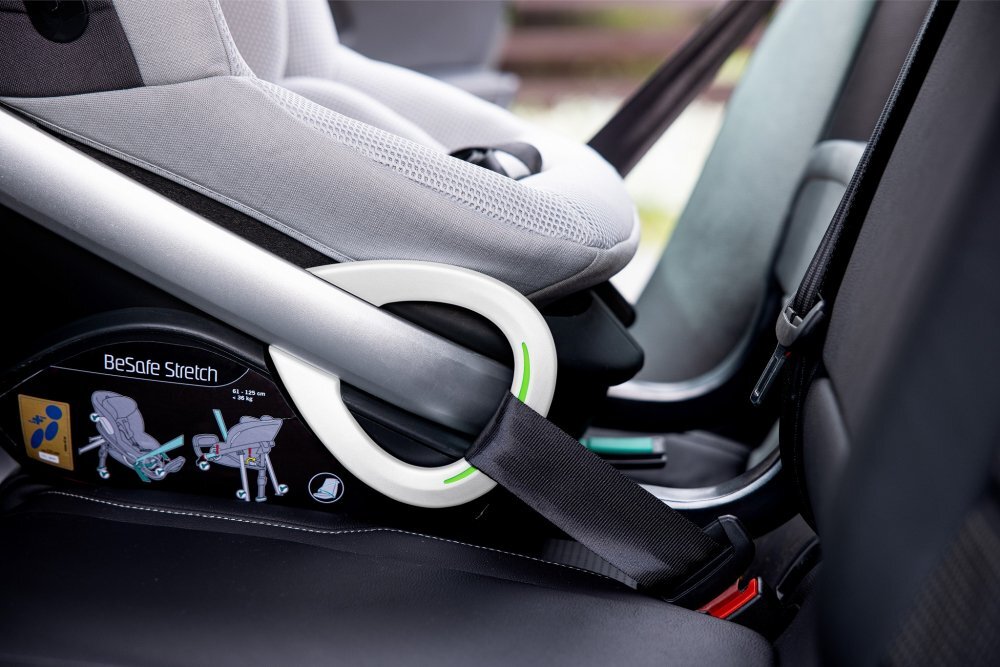 BESAFE Scaun auto Stretch 6 luni-7 ani Peak Mesh i-Size
