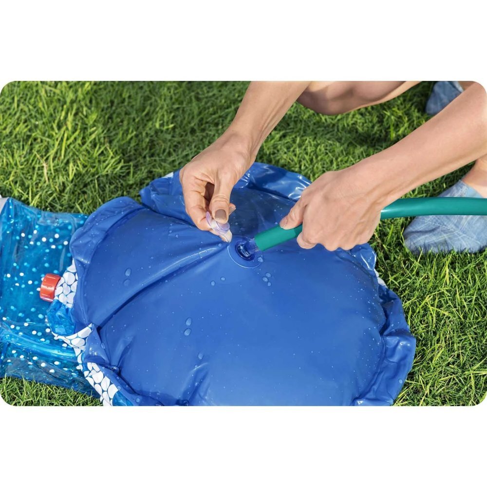 BESTWAY Jucarie gonflabila de gradina cu stropitoare UFO Albastru 119x61 cm cu conectare furtun apaBaza antirasturnareMaterial PVC rezistent