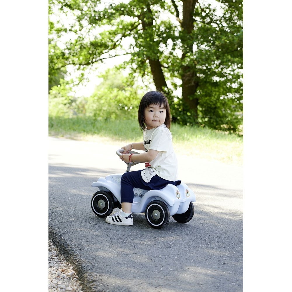 BIG Masinuta pentru copii fara pedale Bobby Car Classic Blowball cu sezut ergonomic roti robustesistem de cuplaj a unei remorci in fata si in spate de la 1 an pana la greutate maxima admisa 50 kg