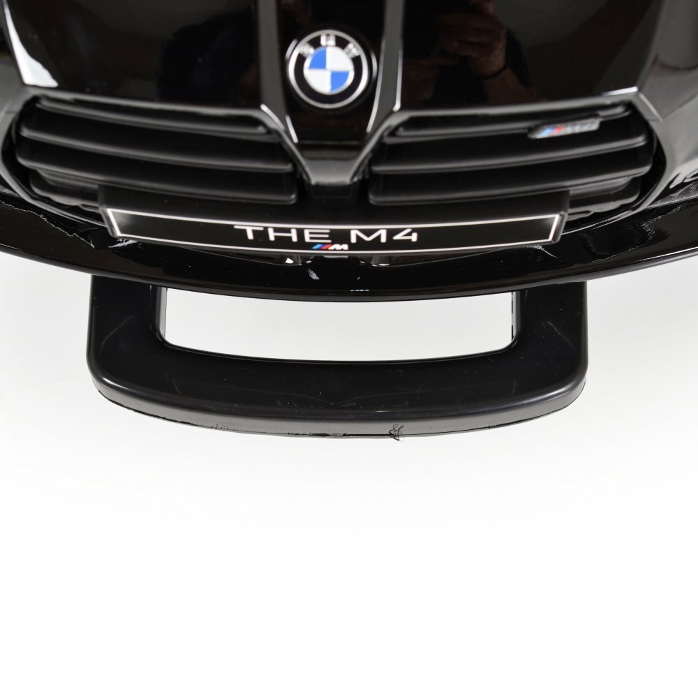 BMW Masinuta electrica pentru copii M4 Painted Black 12V 90W cu echipare premium deschidere usi si licenta panou audio roti din spuma Eva pornire la buton lumini si telecomanda
