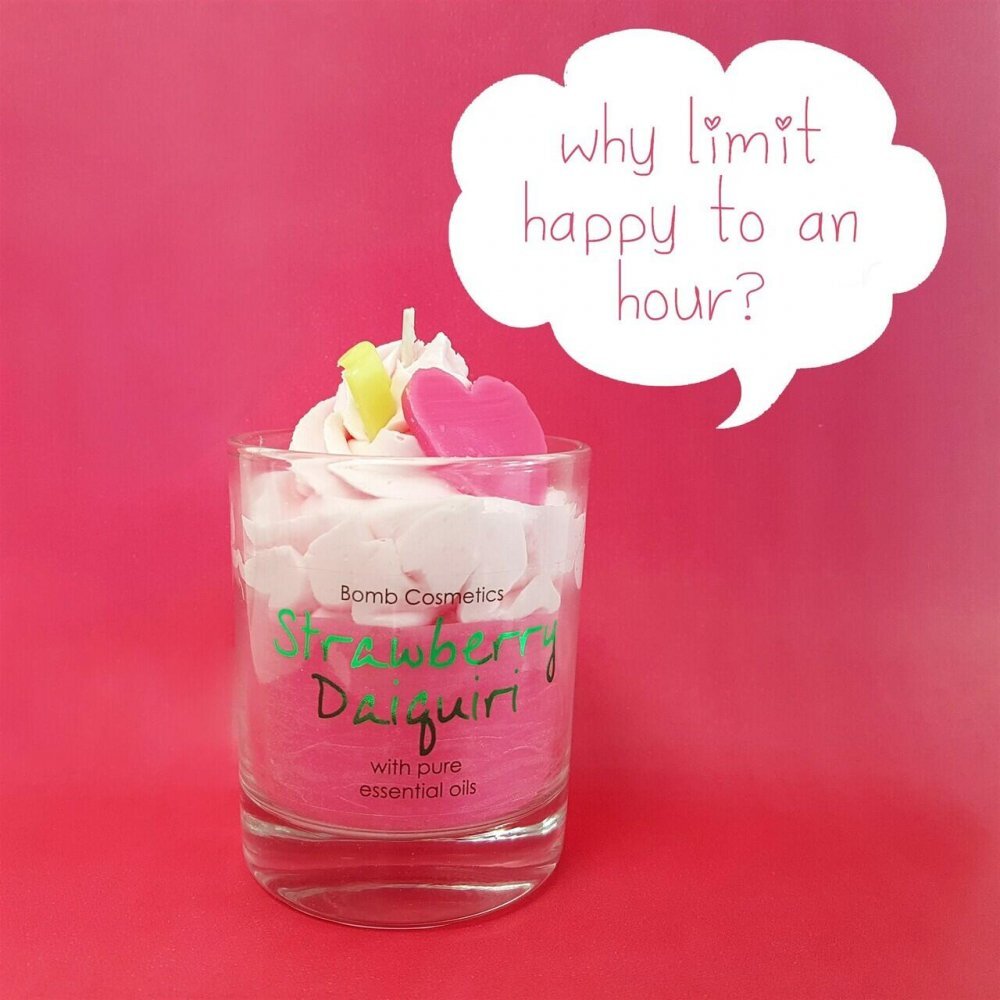 Bomb Cosmetics Lumanare parfumata 160g Strawberry Daiquiri Piped Candle