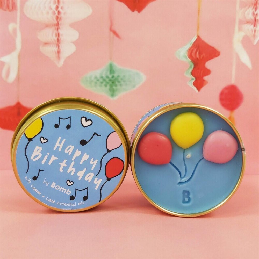 Bomb Cosmetics Lumanare parfumata 180g Happy Birthday Cutie metalica