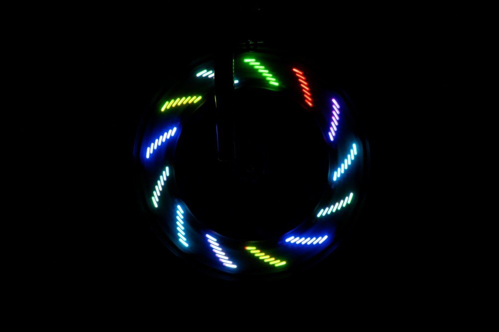 Brightz Lumina led cu efecte animate pentru spite bicicleta Shape