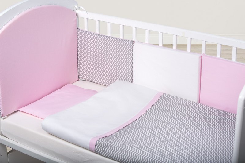 BUBABA Set de pat pentru bebelusi Chevron Grey Pink 10 piese