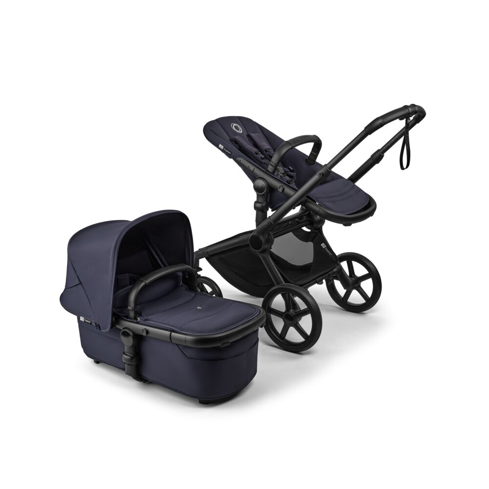 Bugaboo Carucior 2 in 1 Fox 5 Renew Black Deep Indigo cu maner reglabil reversibil suspensii cadru din aluminiu