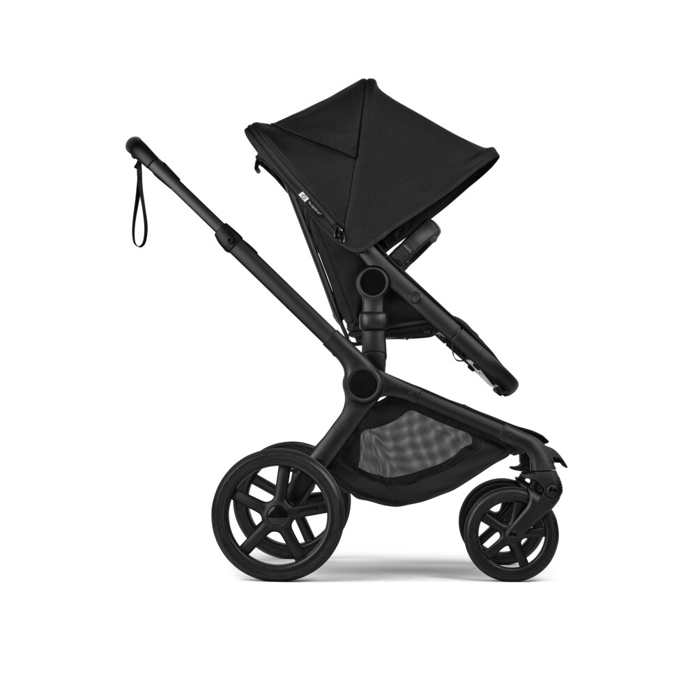 Bugaboo Carucior 2 in 1 Fox 5 Renew Black Heritage Black cu maner reglabil reversibil suspensii cadru din aluminiu