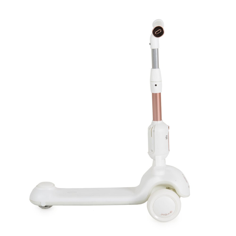 Byox Trotineta pentru copii Velvet Royal White 2in1 cu scaunel detasabilSuport picioare incorporatRoti din PUGhidon cu inaltime reglabilaEfecte muzicale si luminoaseFrana pe roata din spateRecomandata de la 3 ani
