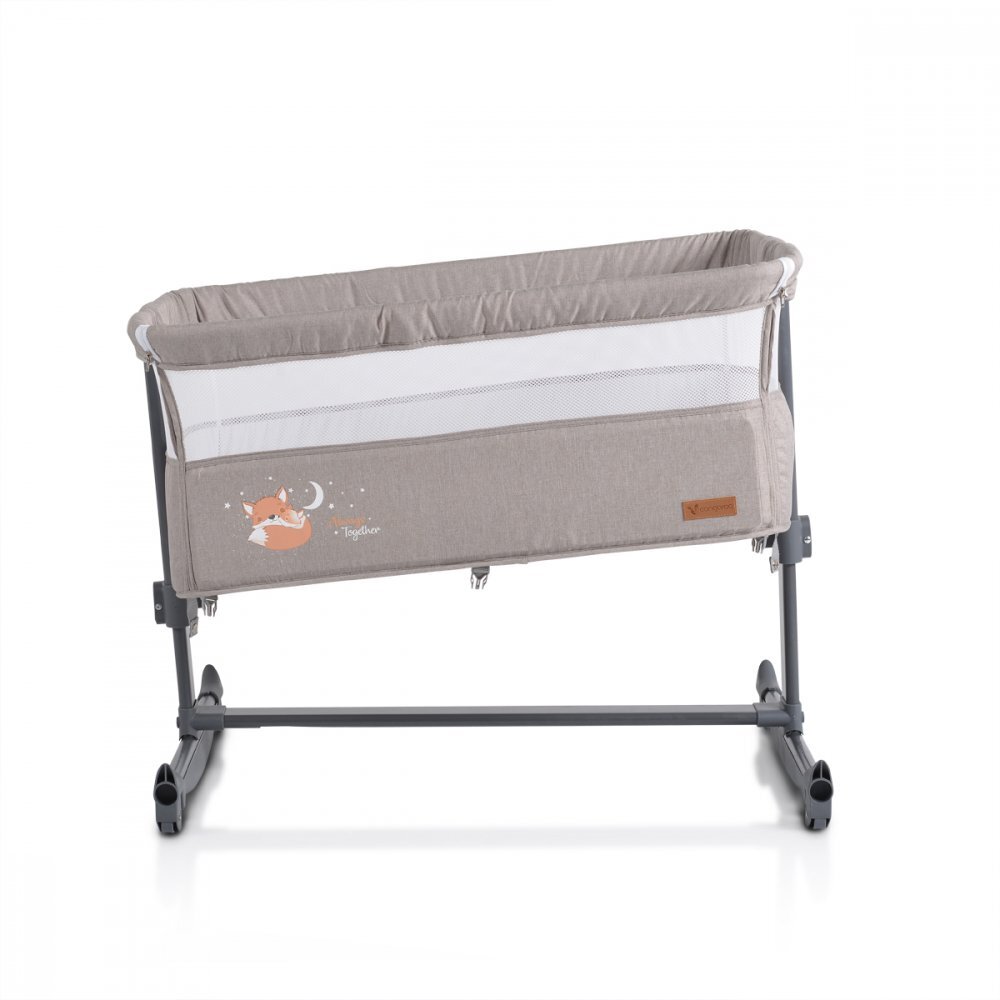 CANGAROO Patut Co-Sleeper pentru bebelusi Always Together Beige cu laterala culisanta5 pozitii de reglare inaltimepozitie antirefluxpicioare antiderapantefunctie atasare la patul parinteluisistem leganarehusa detasabila