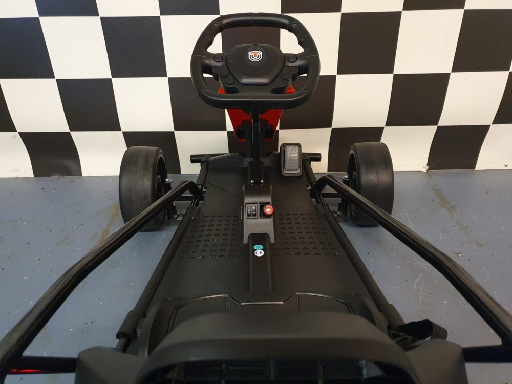 Cars4Kids Go-Kart electric pentru copii 24V Rosu cu functie Drift 2 motoare 775W viteza 15 kmh centura 5 puncte de la 6 ani maxim 70 kg