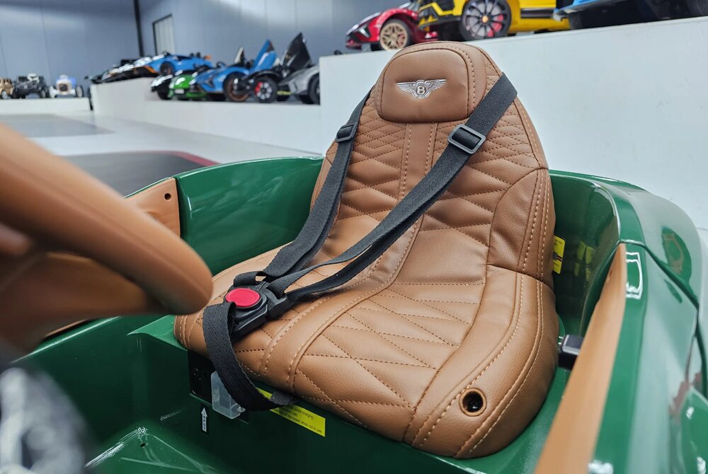 Cars4Kids Masinuta electrica pentru copii Bentley Bacalar Verde Metalic 12V licenta oficiala usi verticale telecomanda 2.4G scaun din piele