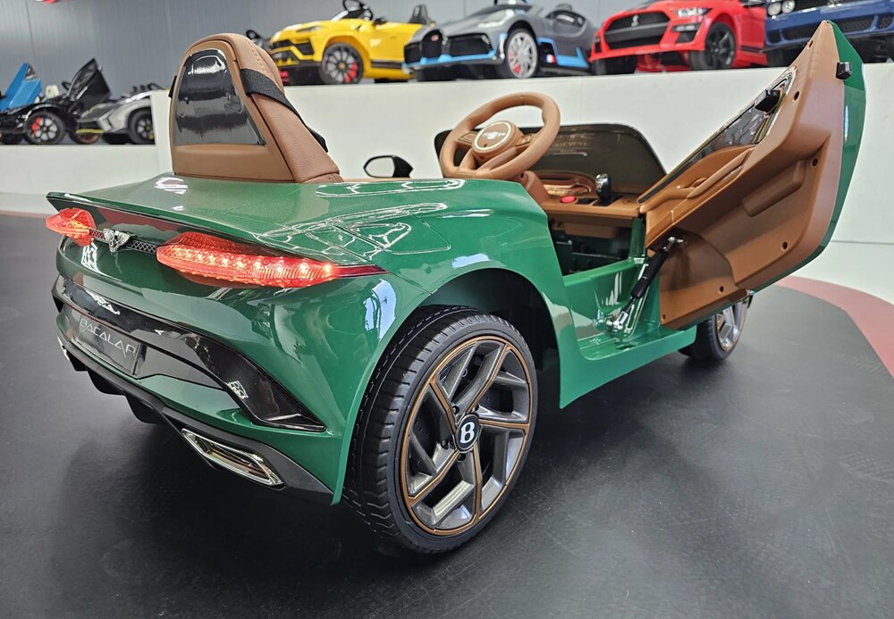 Cars4Kids Masinuta electrica pentru copii Bentley Bacalar Verde Metalic 12V licenta oficiala usi verticale telecomanda 2.4G scaun din piele