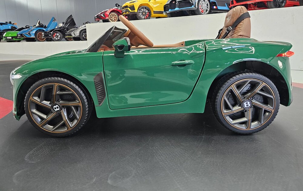 Cars4Kids Masinuta electrica pentru copii Bentley Bacalar Verde Metalic 12V licenta oficiala usi verticale telecomanda 2.4G scaun din piele