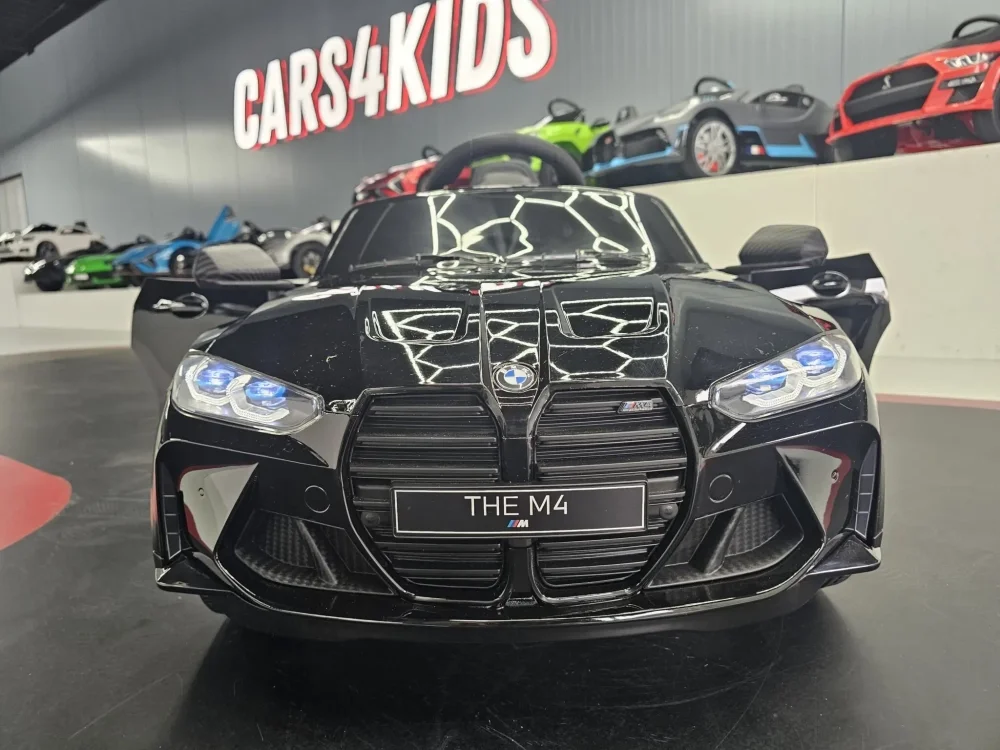 Cars4Kids Masinuta electrica pentru copii BMW M4 Negru Metalic 12V licenta oficiala telecomanda 2.4G scaun piele