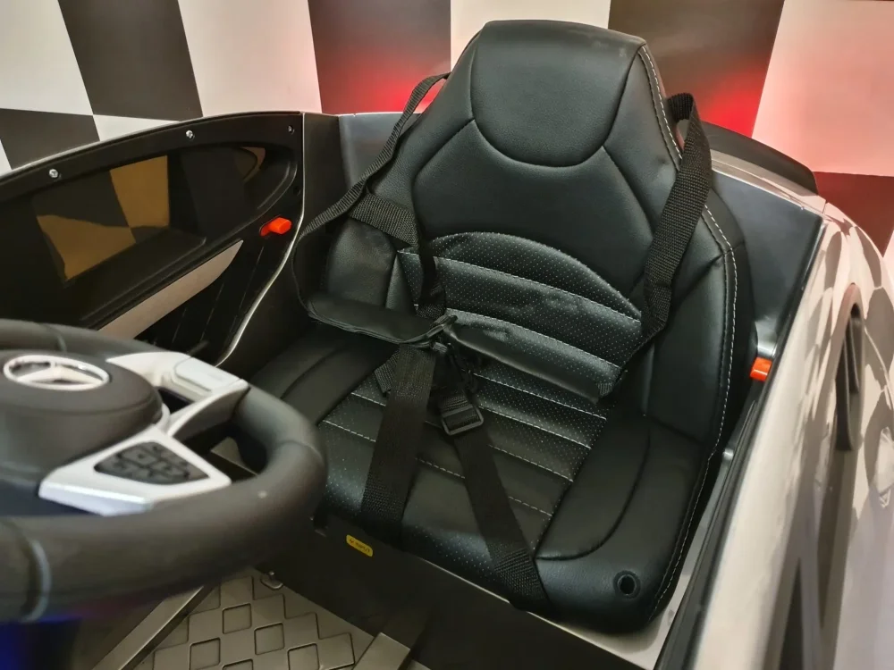 Cars4Kids Masinuta electrica pentru copii Mercedes-Benz GLC 63 AMG Gri Mat 12V 4 motoare suspensii bluetooth telecomand 2.4G 3 ani+ maxim 30 kg