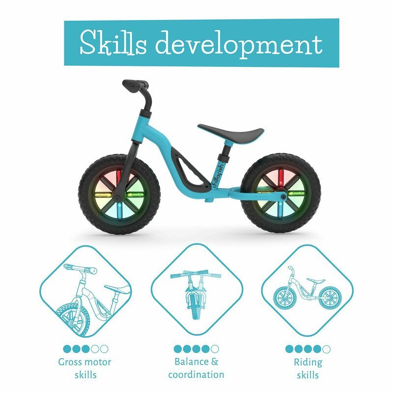 Chillafish Bicicleta copii fara pedale Charlie Glow Blue 10 inch roti din spuma Eva scaun reglabil de la 28-37 cm ghidon ajutabil de la 476-504 cm cadru usor varsta recomandata 18-48 luni spite stralucitoare